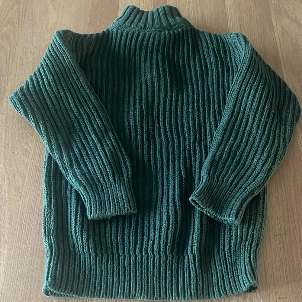 GAP color green