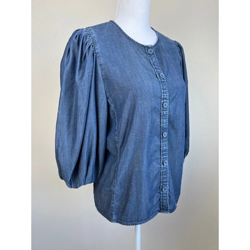 Madewell features doubled round