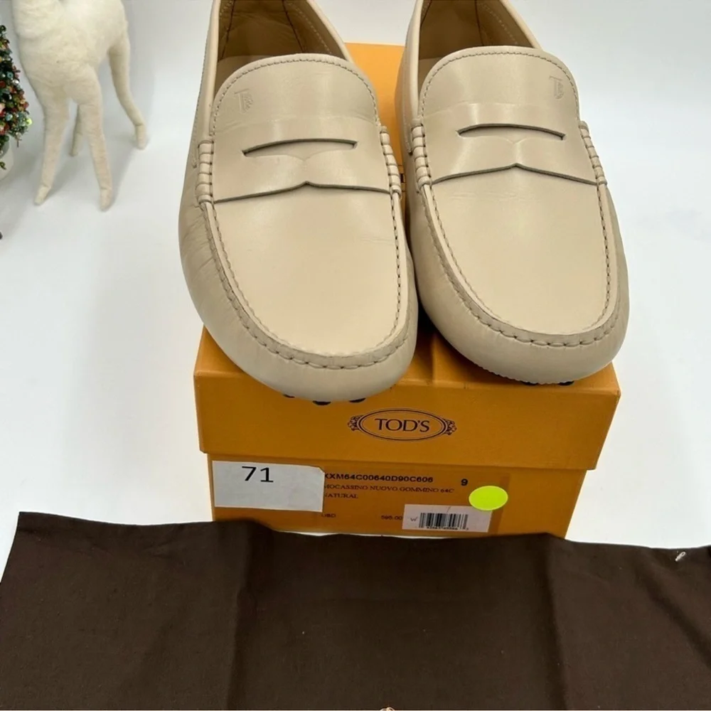 Men’s Tod’s leather driver loafers size 9, made in Italy