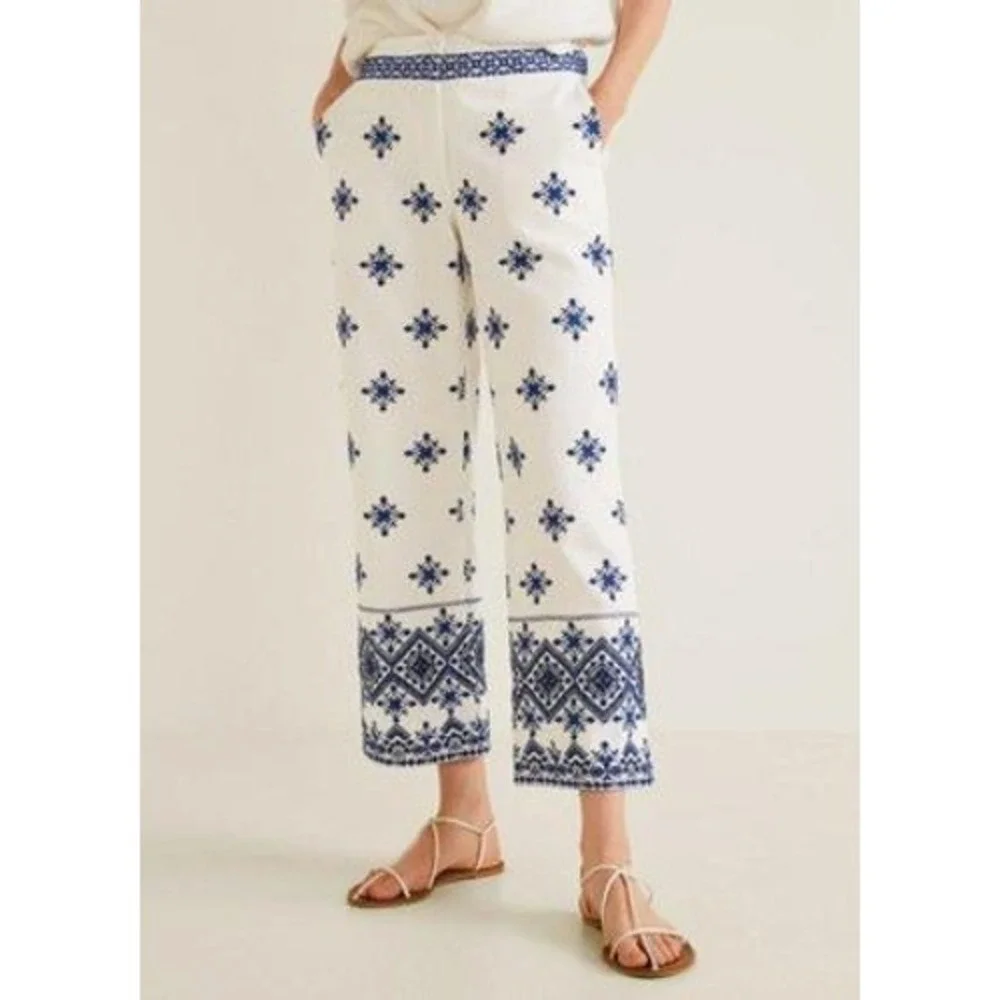 Mango White Blue Geometric Embroidered‎ Wide Leg Cropped Pants Size 4 NWT