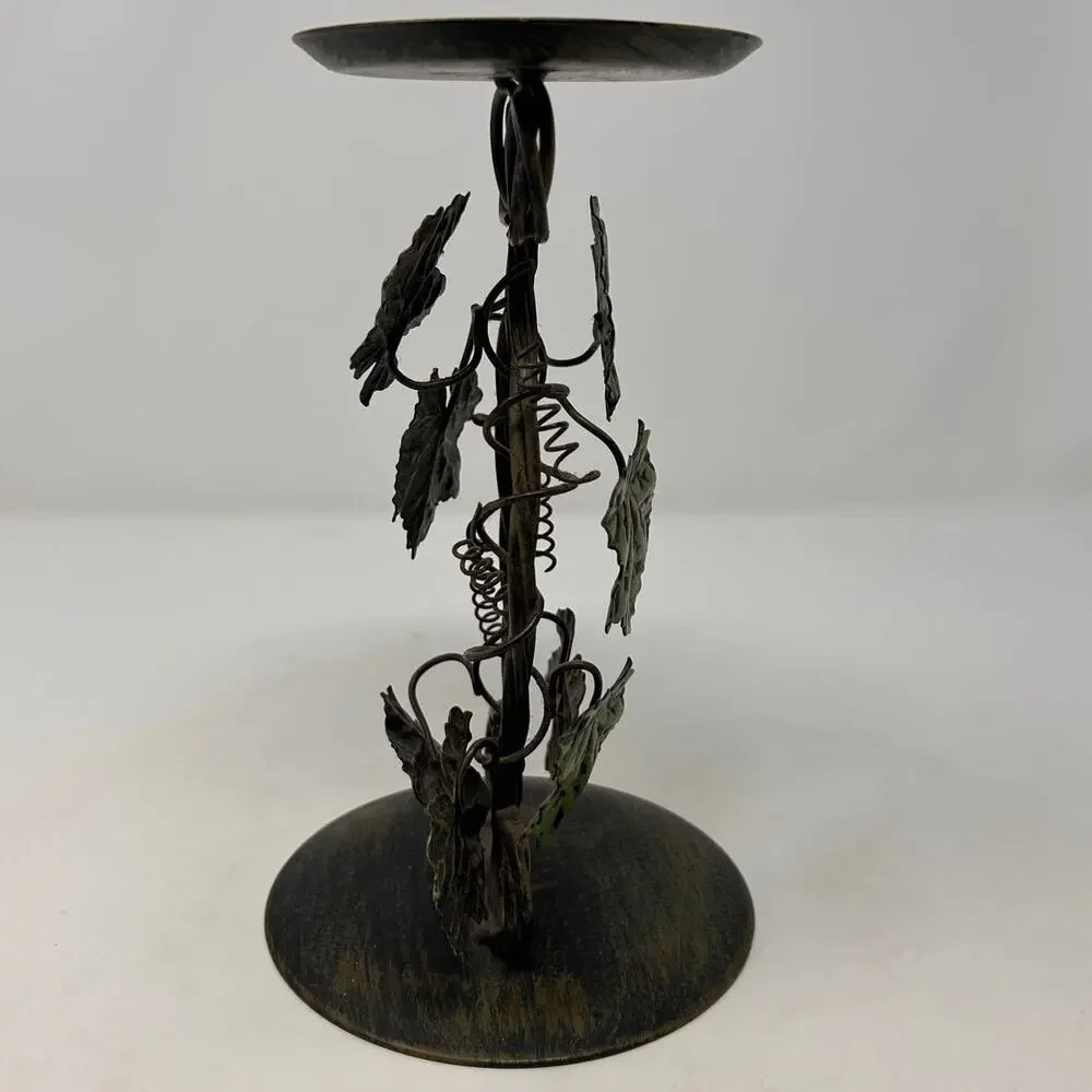 Unknown metal ivy