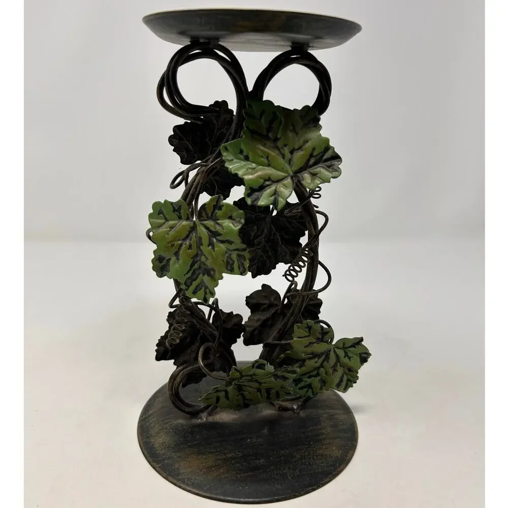 Unknown metal ivy