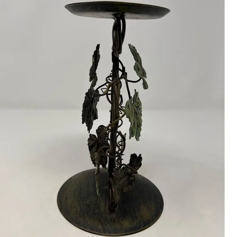 Unknown metal ivy