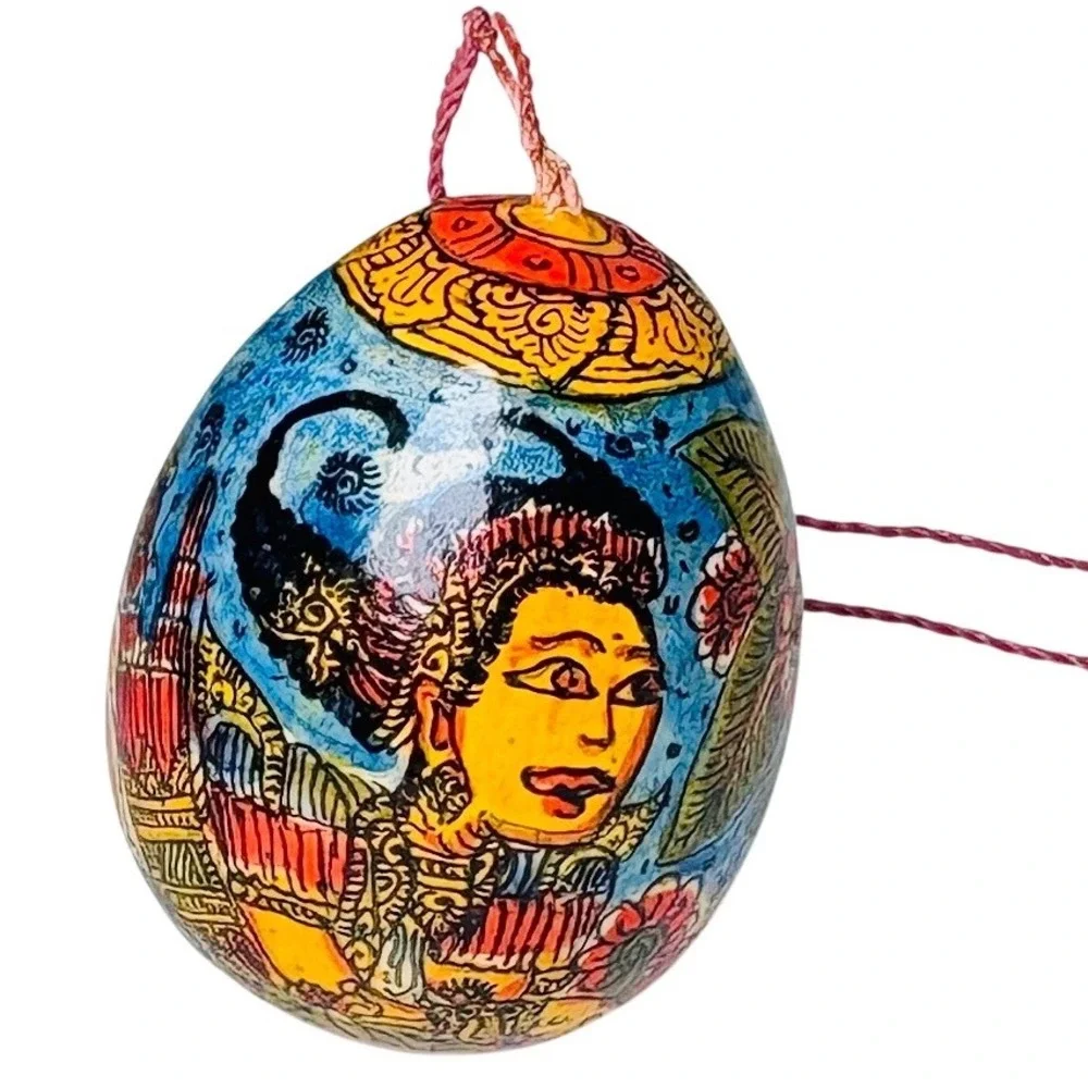 Vintage Indonesian hand painted wooden Ornament  Egg folk art‎ hanging Balinese
