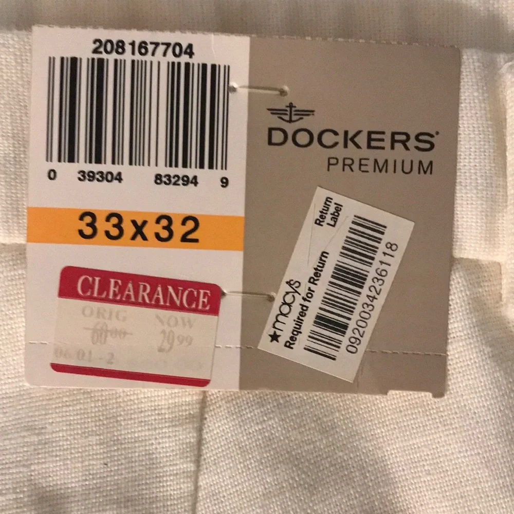 Dockers new white