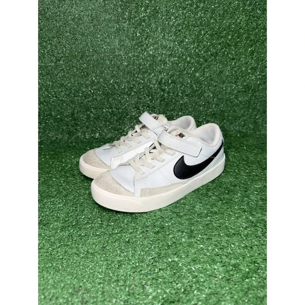 Nike Blazer Low 77 Youth Kids Size 2.5Y White Black Walking Shoe Casual Sneakers