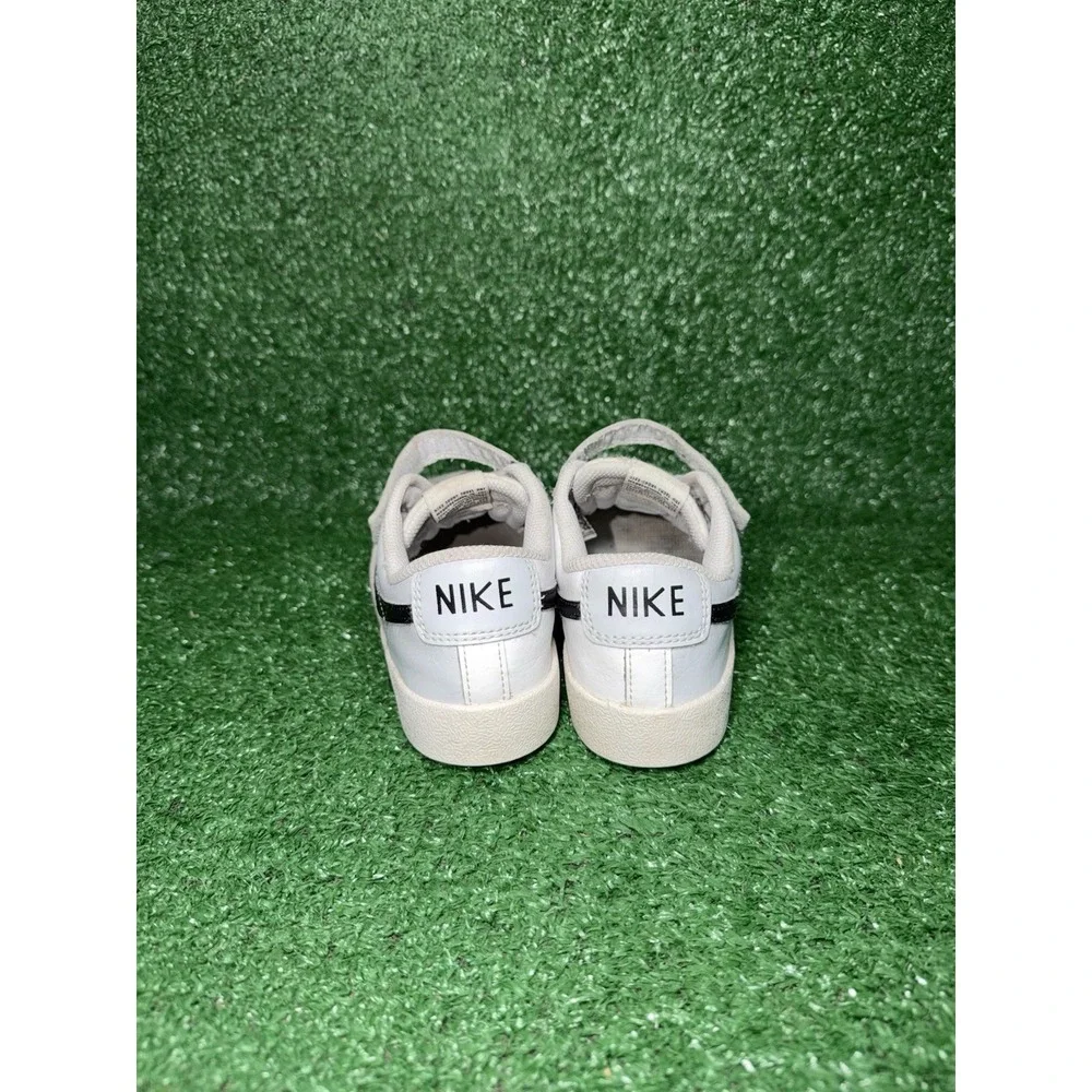 Nike Blazer Low 77 Youth Kids Size 2.5Y White Black Walking Shoe Casual Sneakers