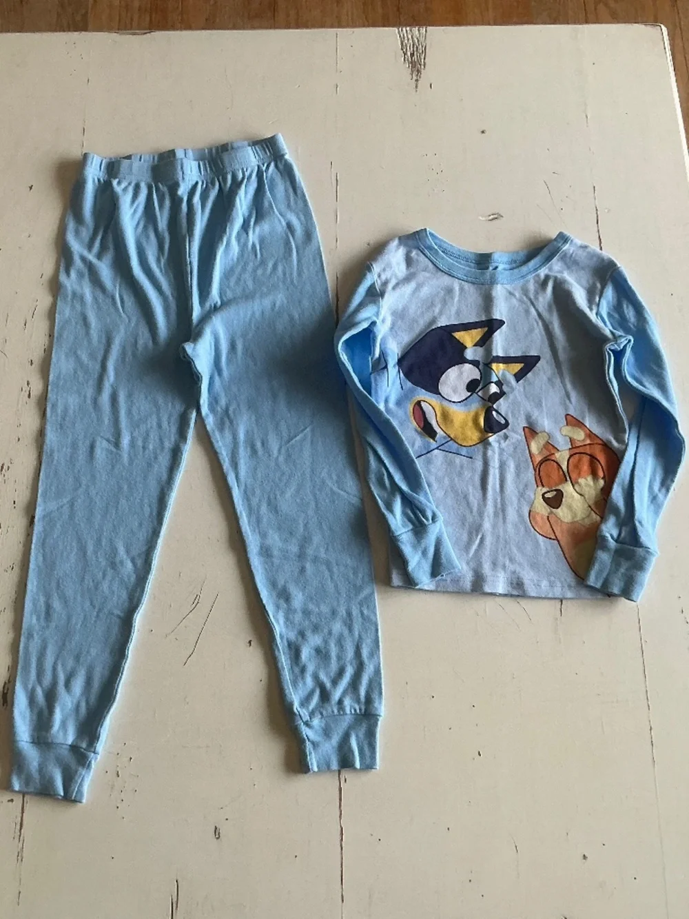 Bluey solid colored