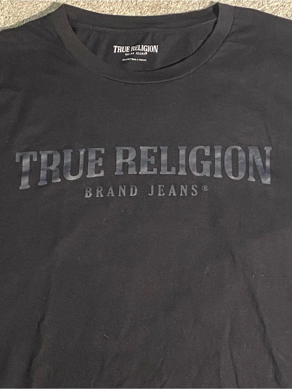 Men’s True Religion T-Shirt…size 2XLarge