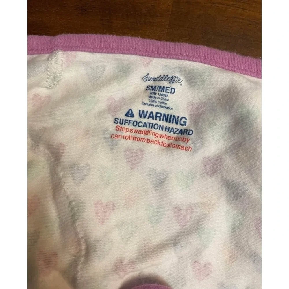 SwaddleMe swaddle me