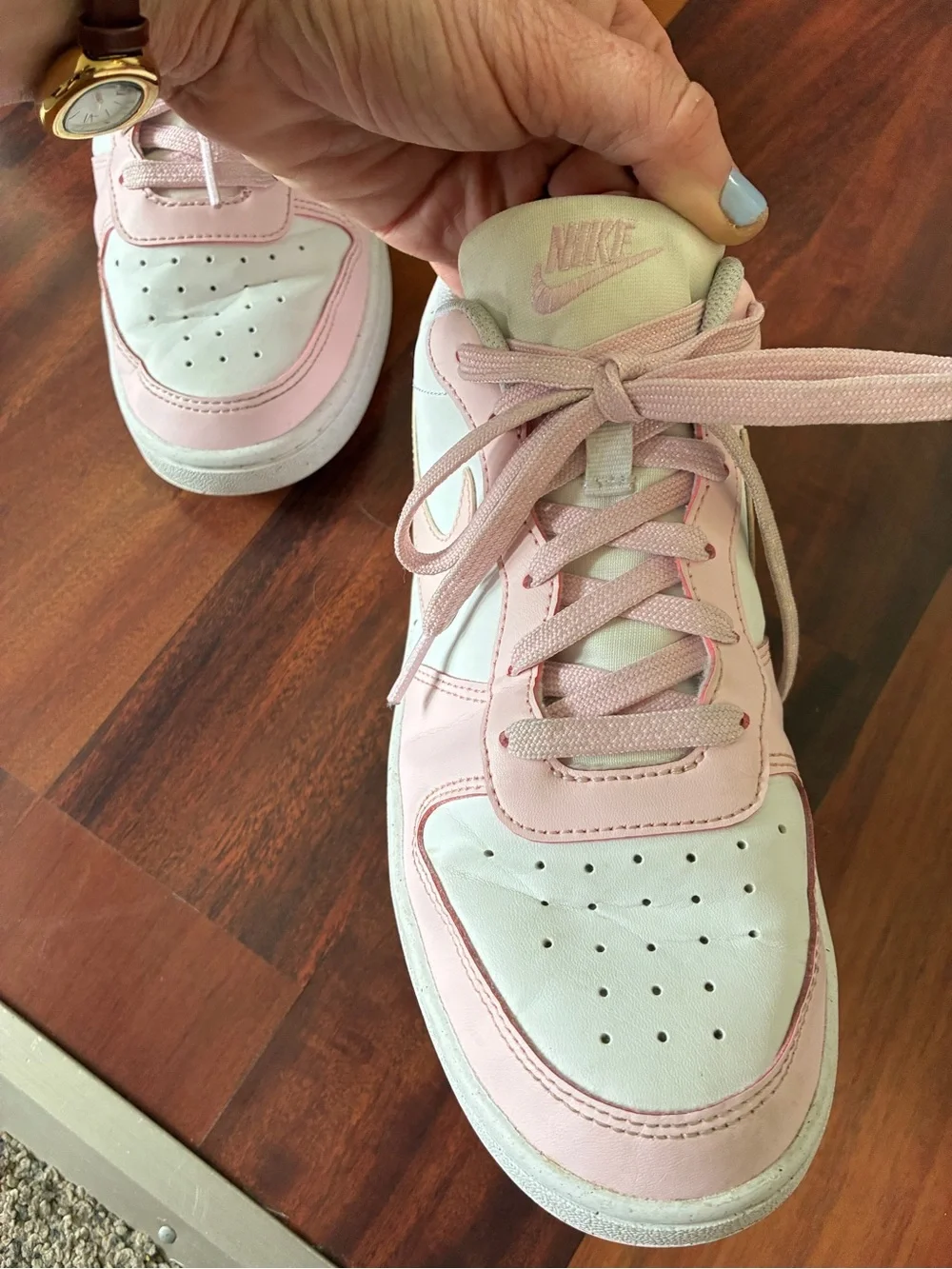 Nike these court