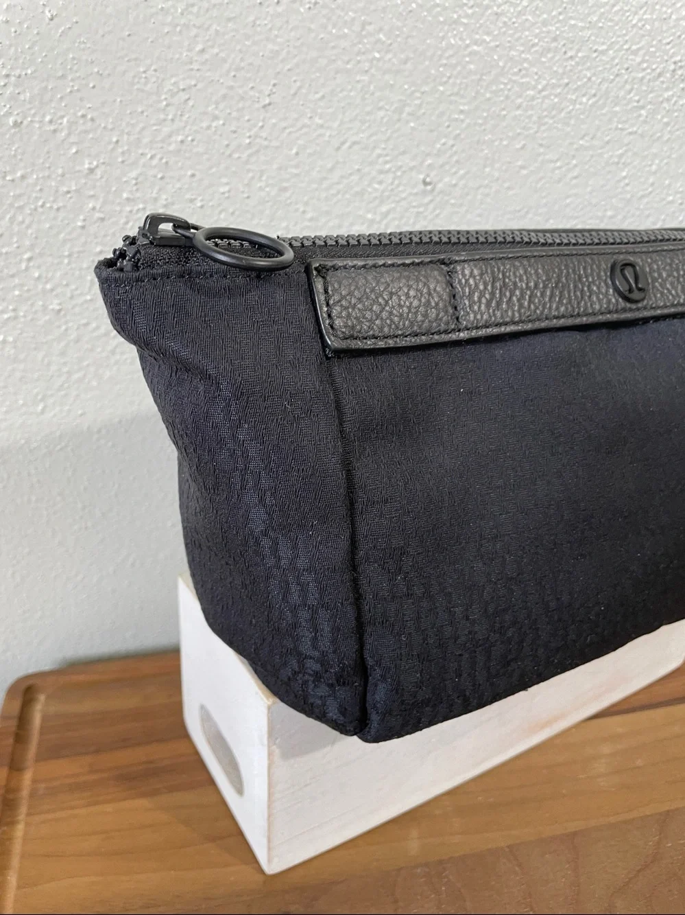 lululemon athletica lululemon black
