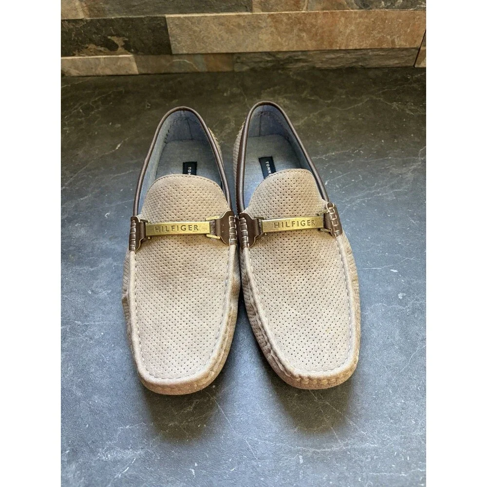 Tommy Hilfiger excellent smoke
