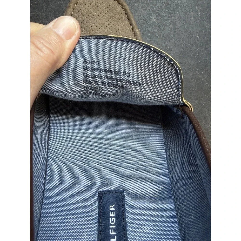 Tommy Hilfiger excellent smoke