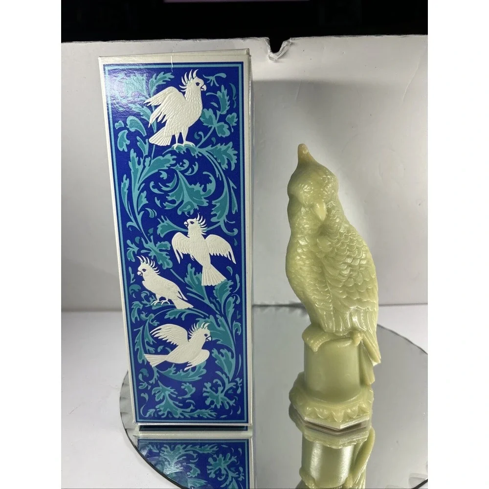 Nos  Avon  1972  Cockatoo  Decorating Pomander‎ Original packaging