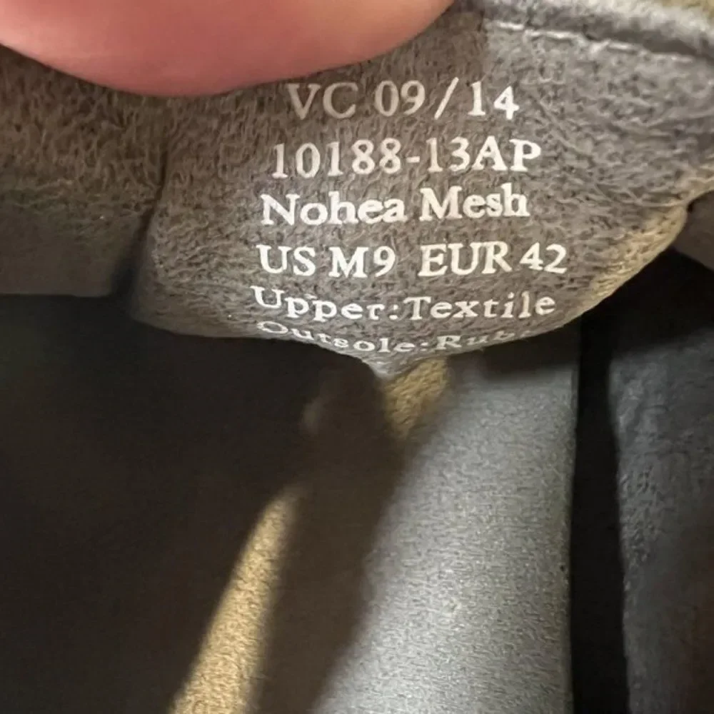 OluKai size 9m