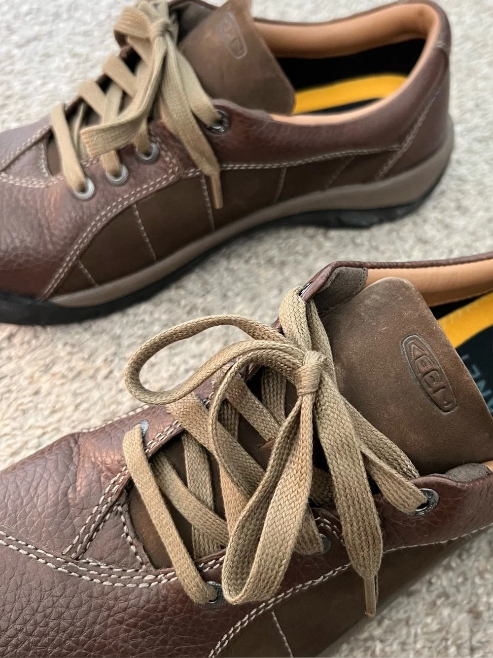 Keen men casual