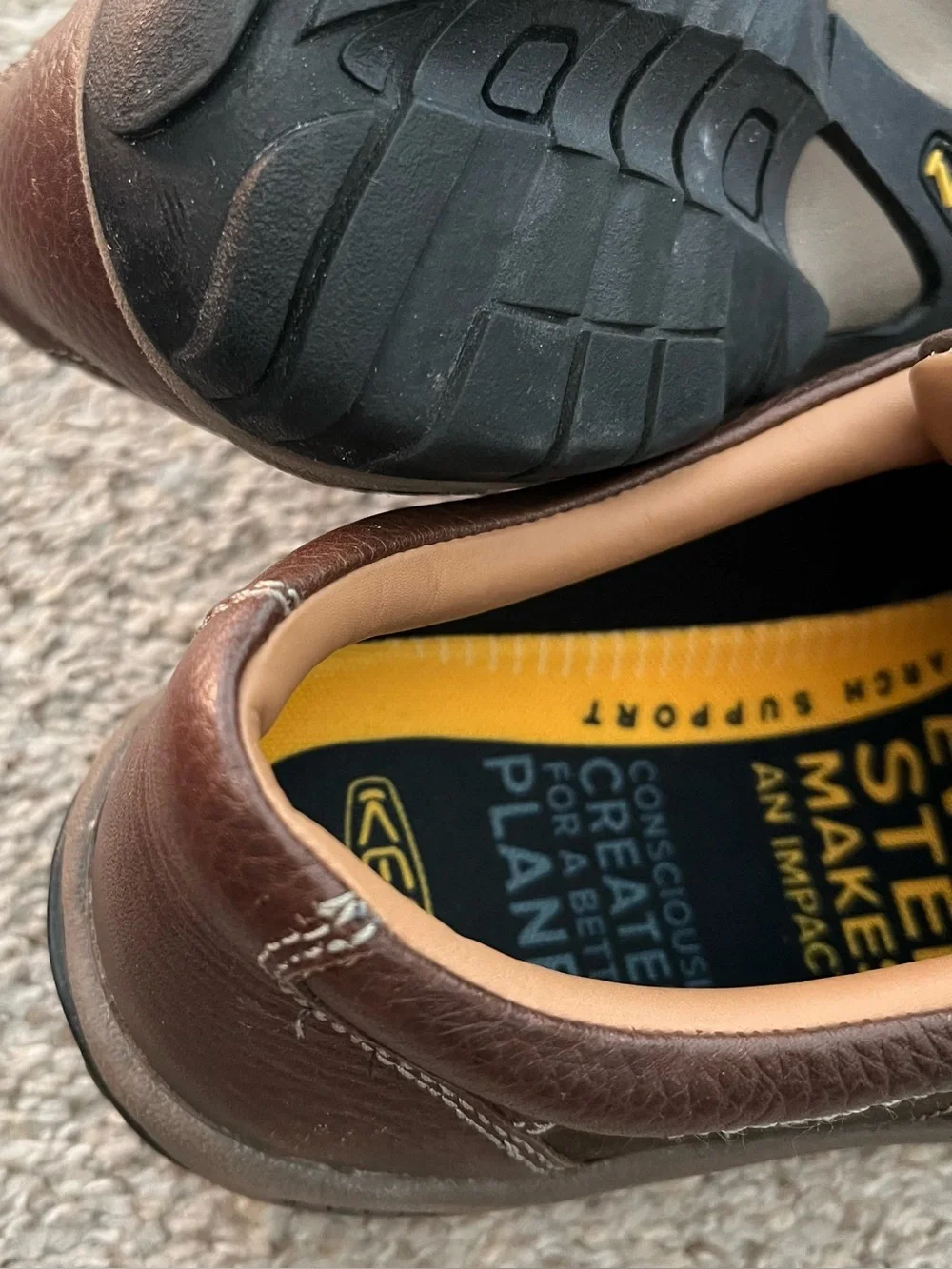 Keen men casual