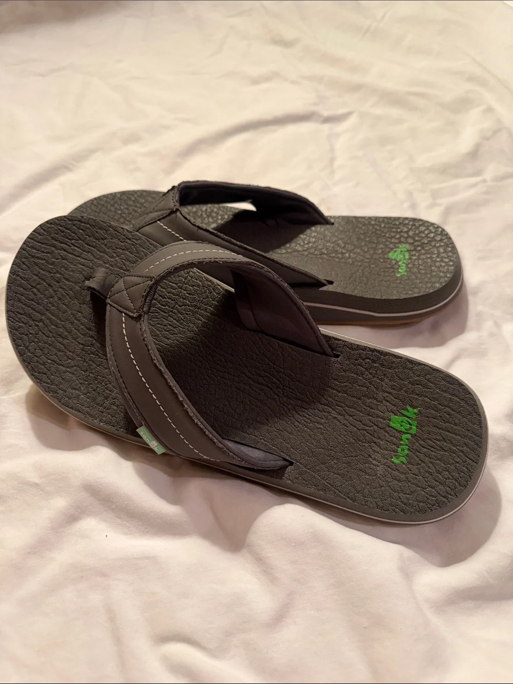 Sanuk classic flip