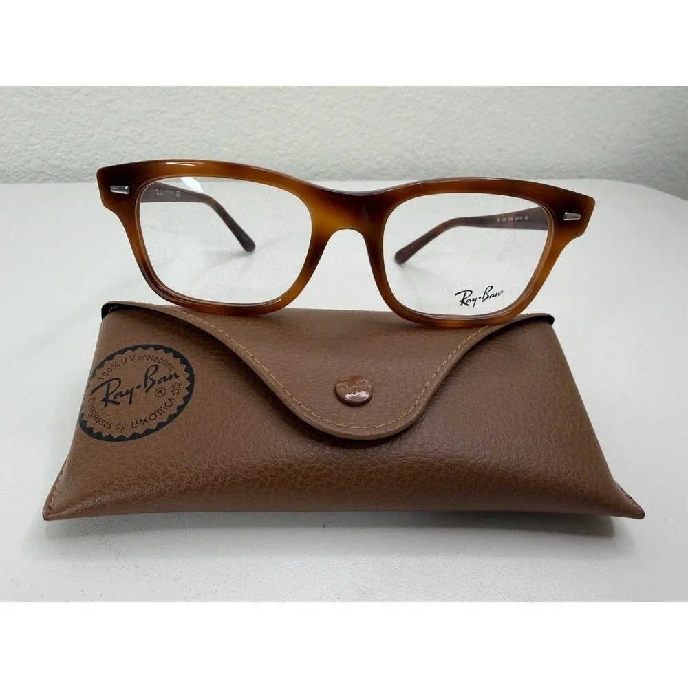 Ray-Ban maker ray