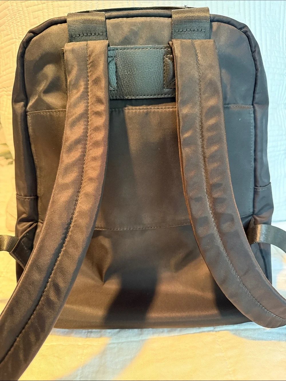 Allancia black nylon