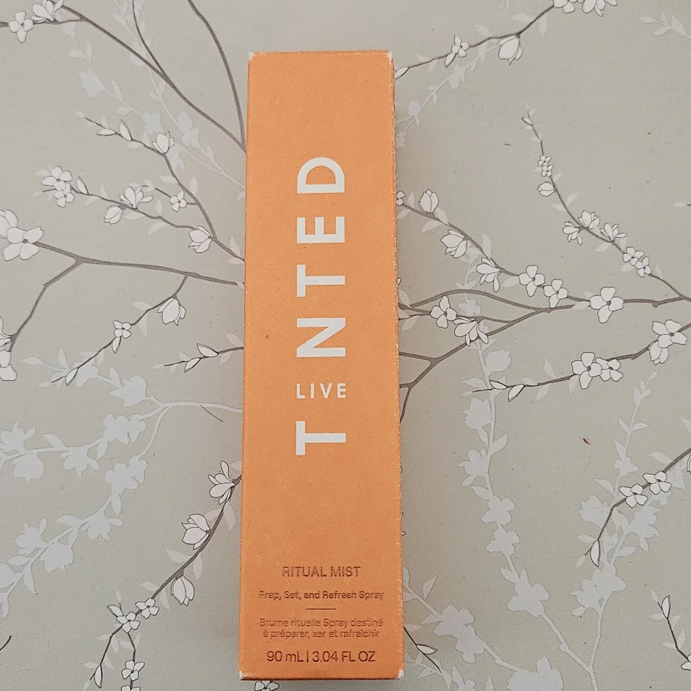 Live Tinted Ritual Mist Setting Spray New