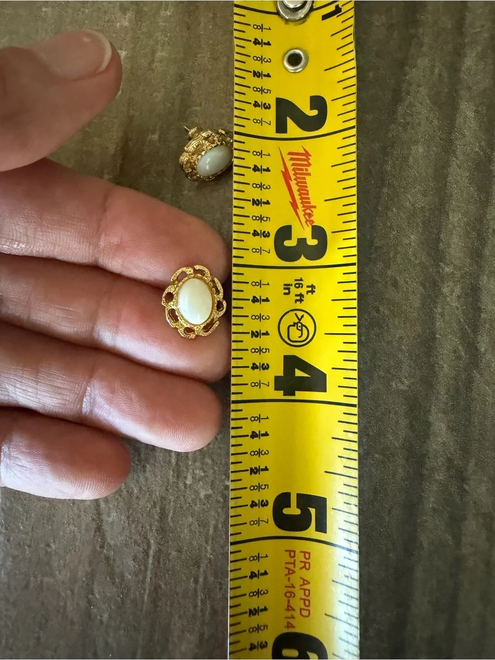 N/A vintage gold