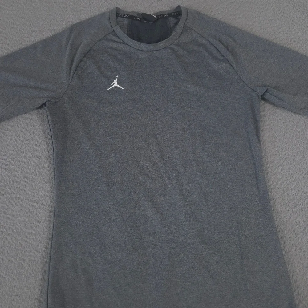 Jordan Shirt Mens L Gray Dri-FIT Alpha Compression Short Sleeve Mesh Back Top