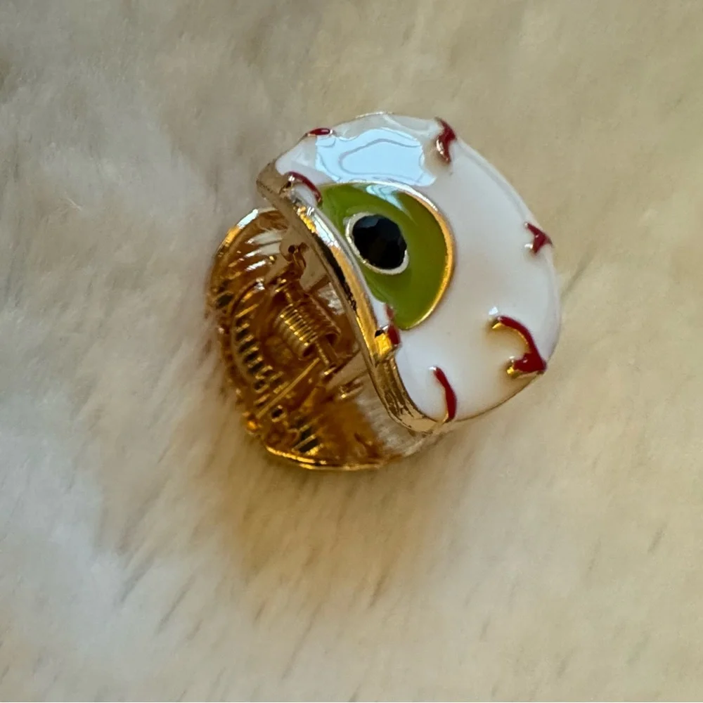 N/A unique eyeball