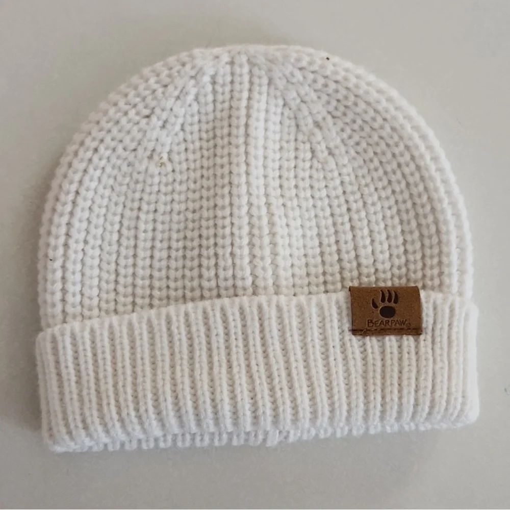 BearPaw cozy white