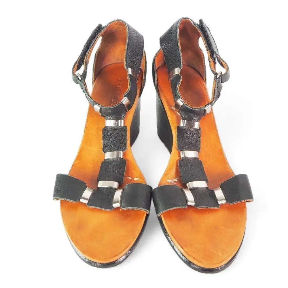 Gentle Souls by Kenneth Cole Hey Gabe‎ T-Strap Open Toe Wedge Black Women's 8.5M