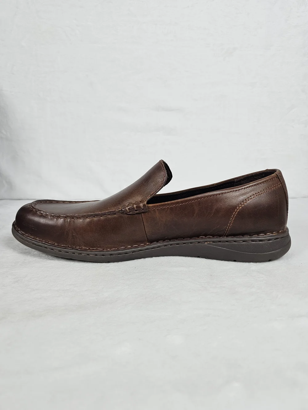 Born comfortable brown