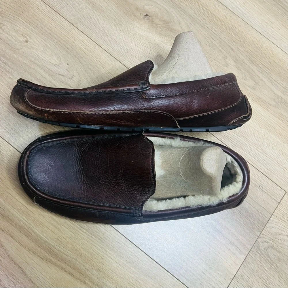 UGG dark brown