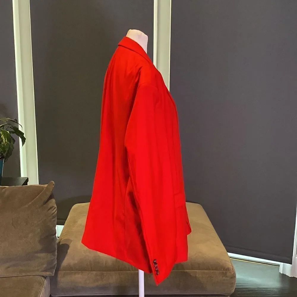 Mogu men’s red
