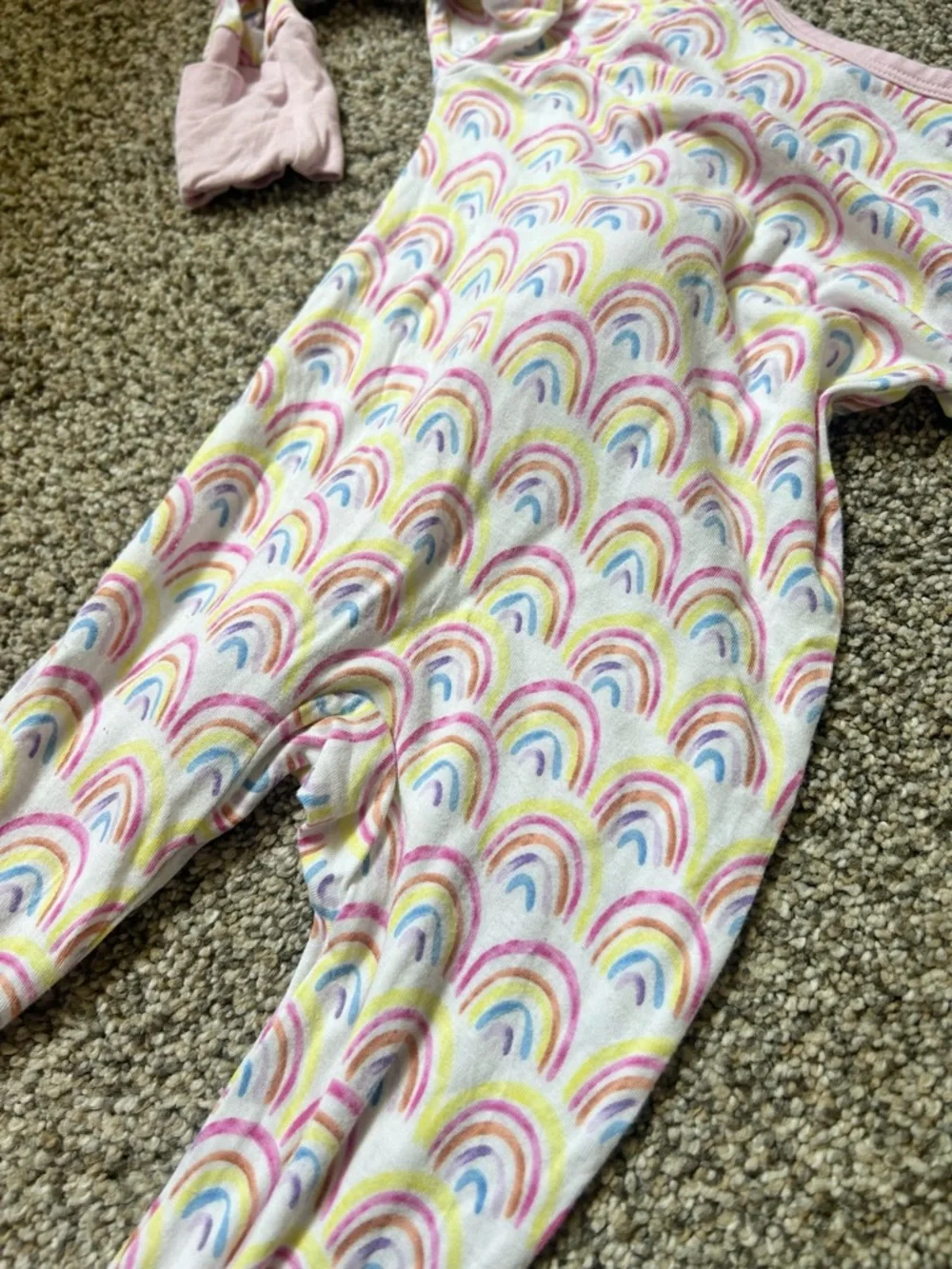 Little Sleepies functional rainbows back