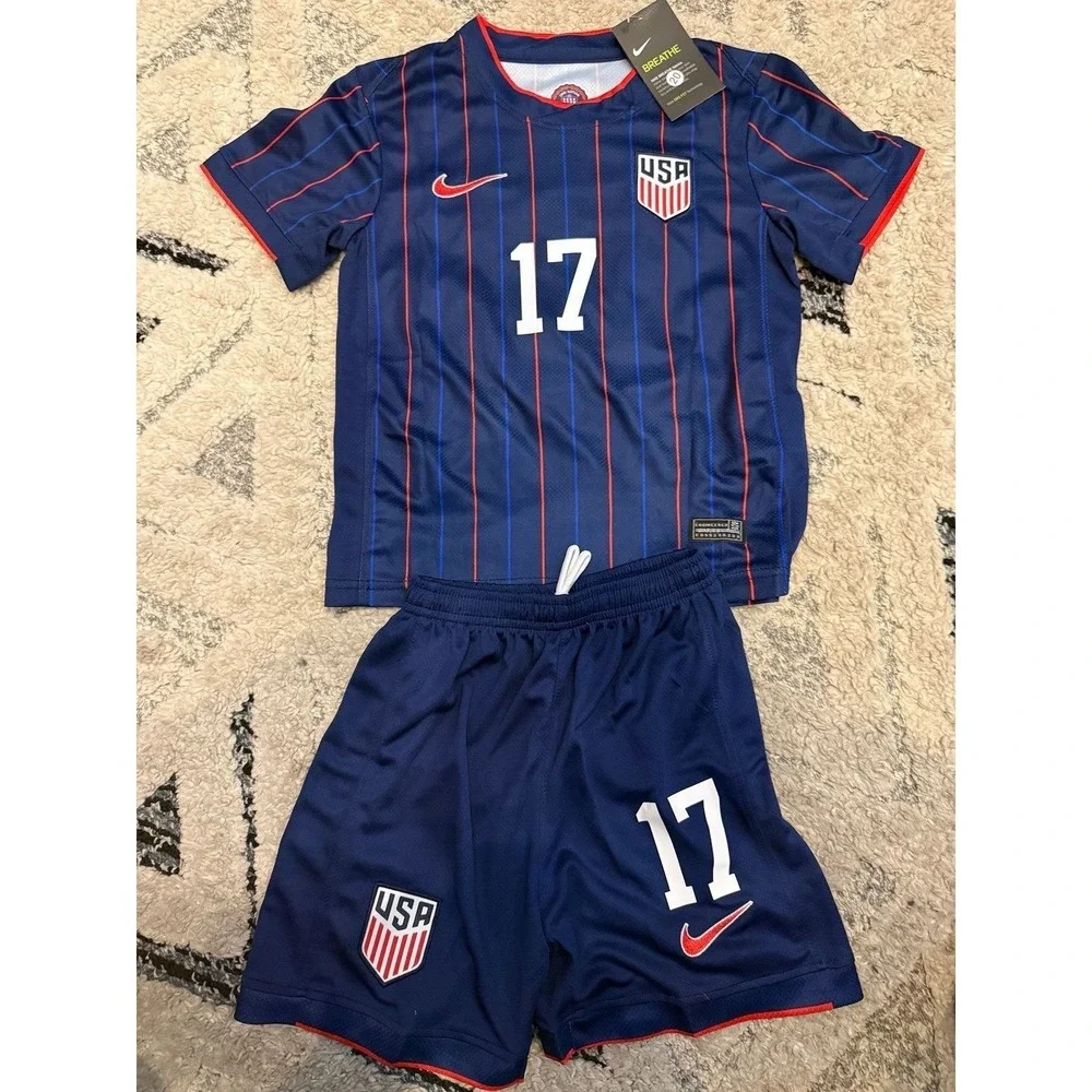 Nike usa little