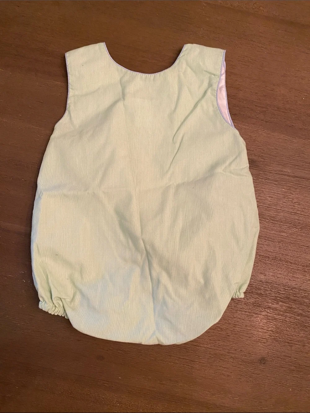 Petit Bebe light green