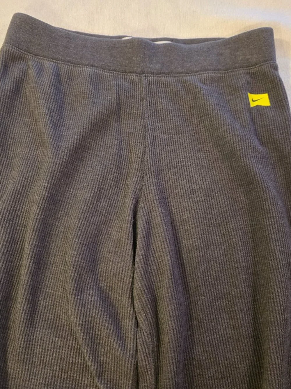Nike Youth Waffle Knit Sweatpants - Charcoal Gray - Size Large (12-13 Yrs)
