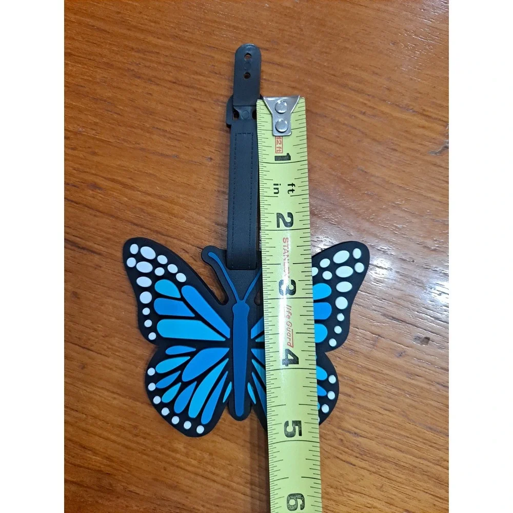 N/A luggage tag