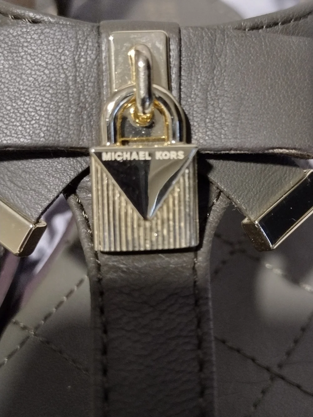 Michael Kors Olive Quilted Leather Slingback Sandals (5.5M) 6.5 Actual Size