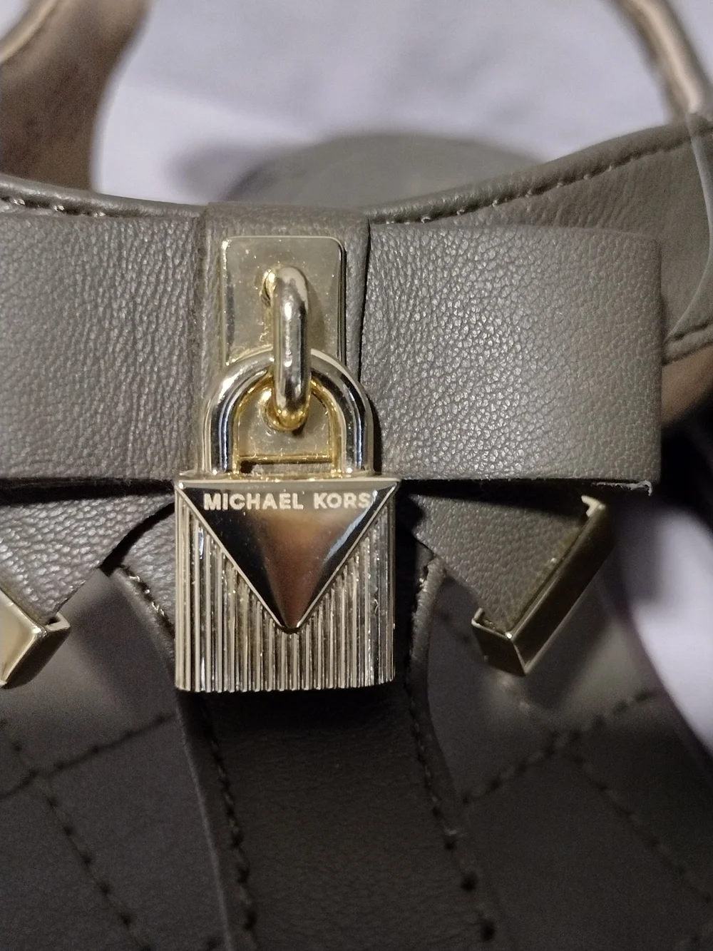 Michael Kors Olive Quilted Leather Slingback Sandals (5.5M) 6.5 Actual Size