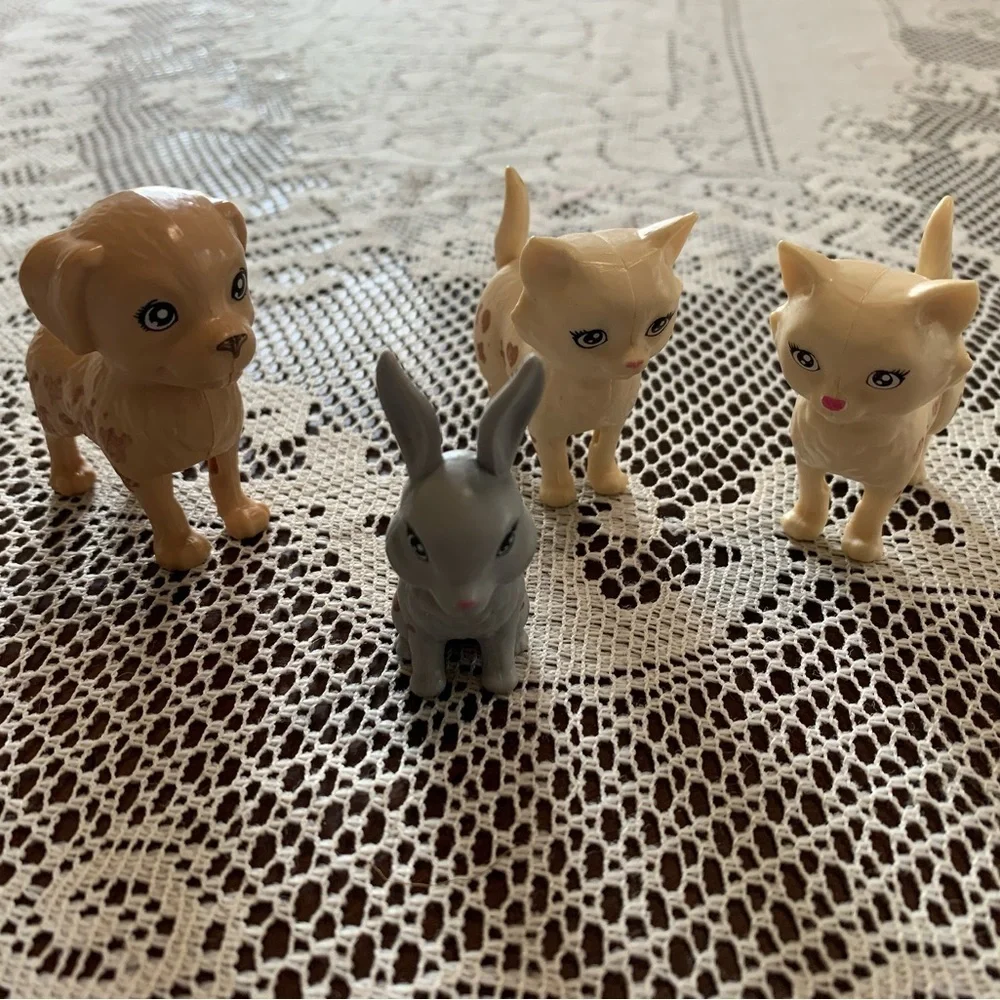 Barbie doll lot of 4 play and wash pets dog/cats/rabbit