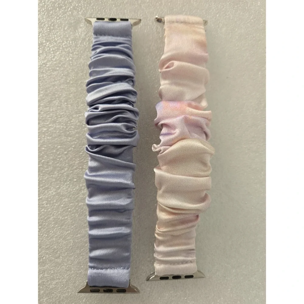 LilySilk Apple Watch band Silk scrunchies New In Gift Box 38/40 Mm Set Of 2