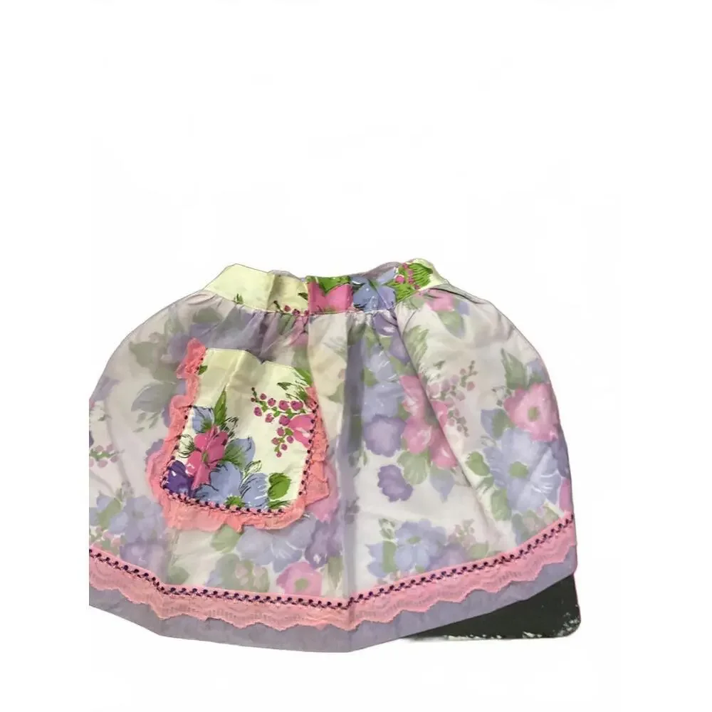 Vintage Floral Organza apron with Decorative Pocket and Lace Trim