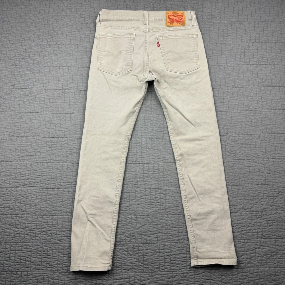 Levis tagged size