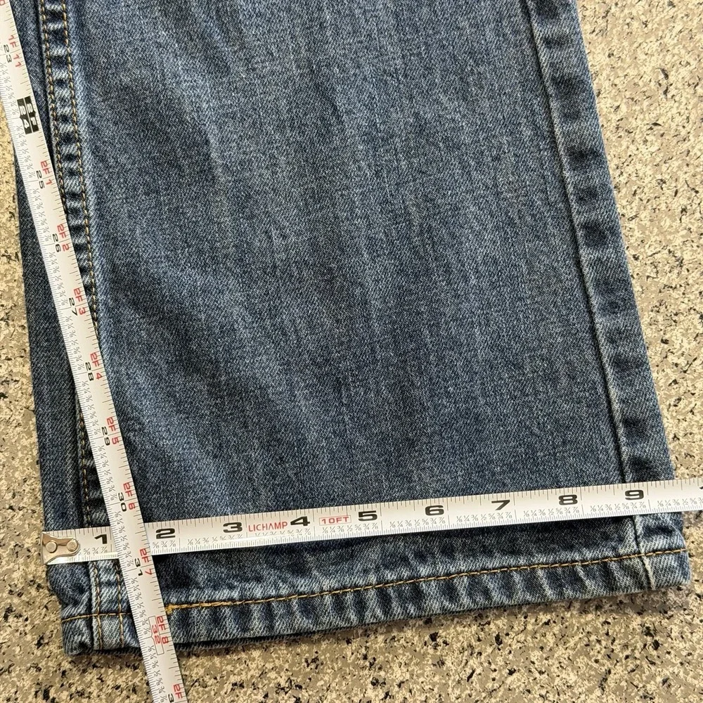 Levis good light