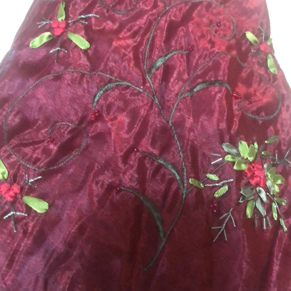 Vintage Tulle Tree Skirt w/Beads, Embroidery & Ribbon 50” Circumference