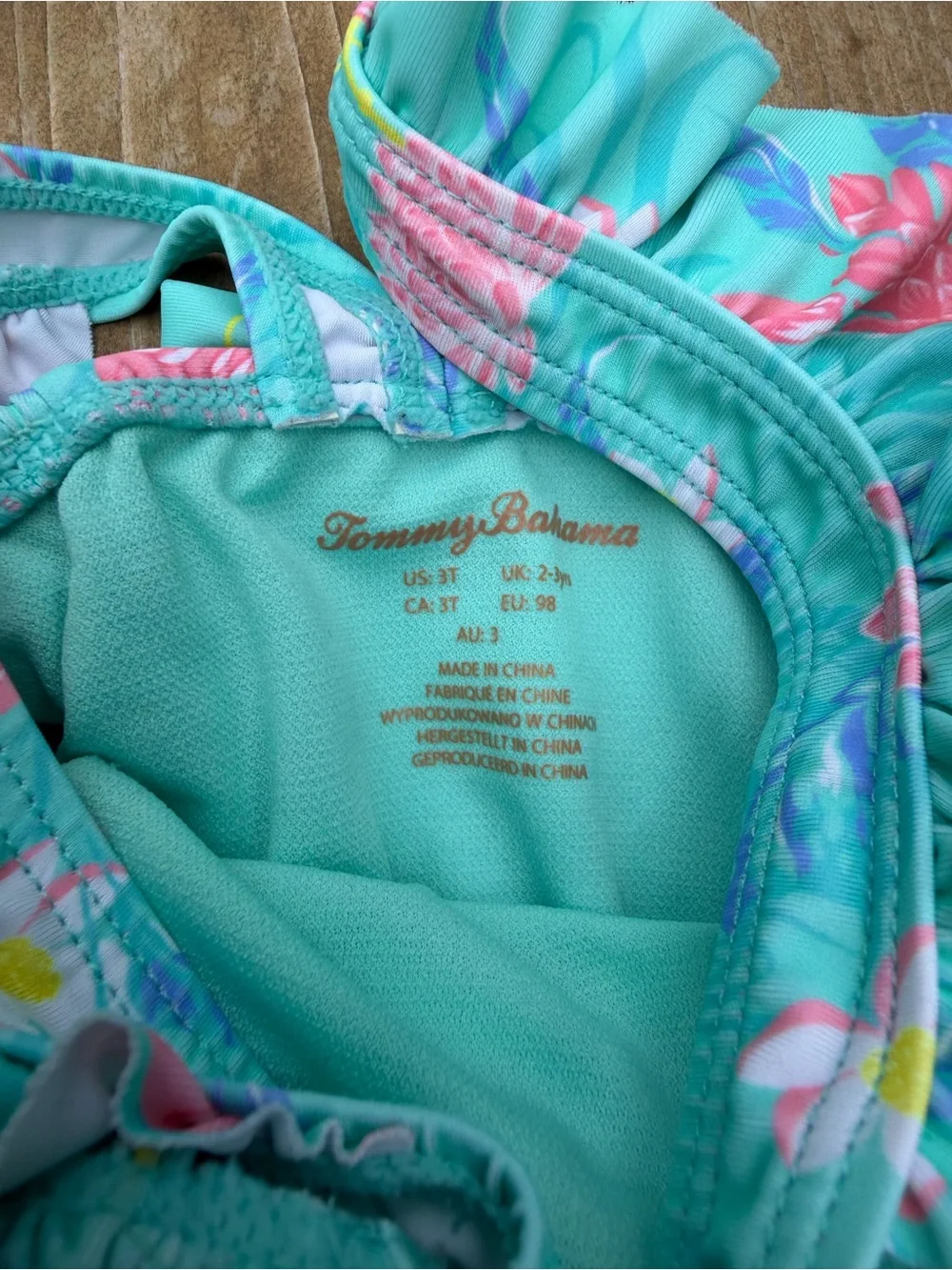 Tommy Bahama like new