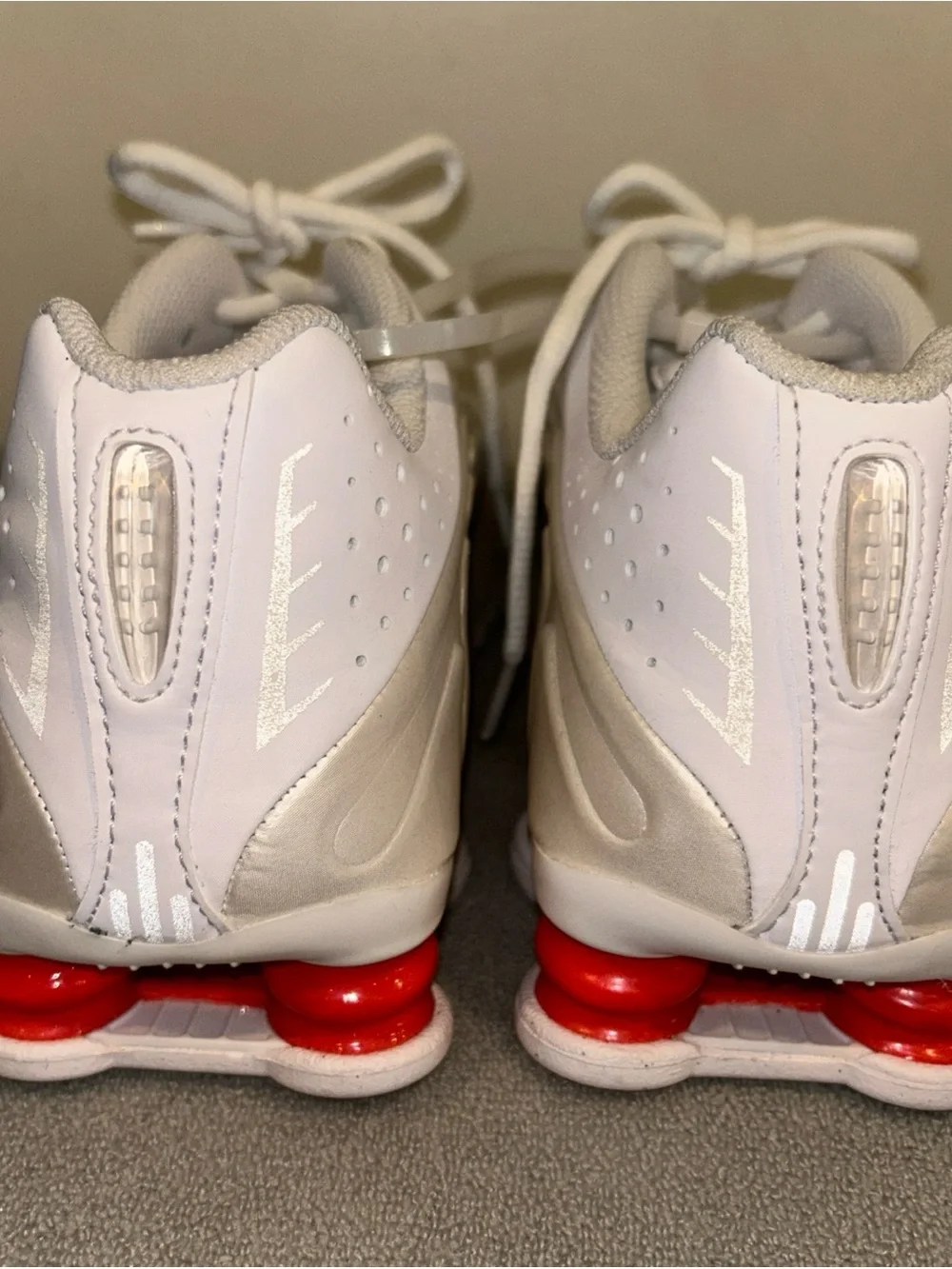 Nike shox r4