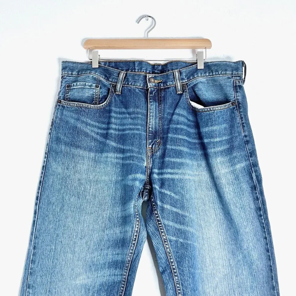 Levi's Straight Leg Jeans Medium-Dark Wash High Rise Denim Size 33x38